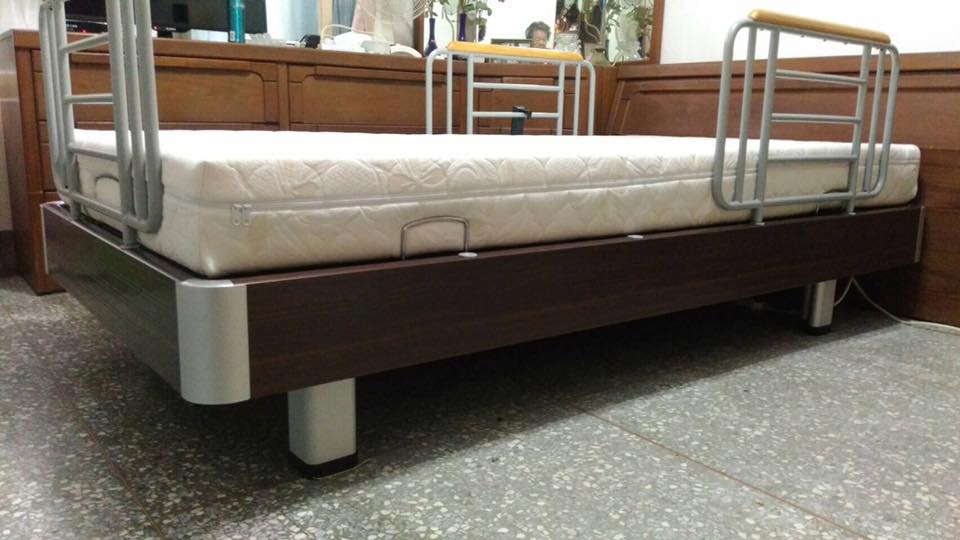 選定GM09S2多功能床型