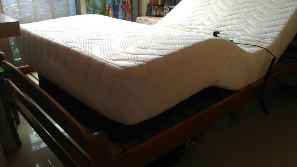 張媽媽要保留柚木床架 選訂單人床墊式電動床
