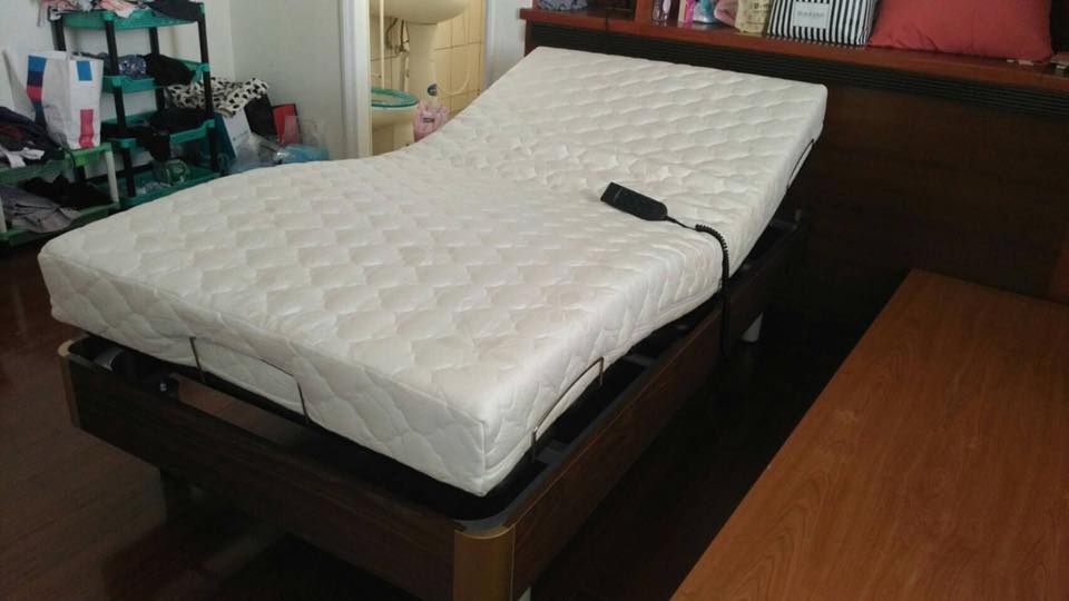 陳先生選訂GM07S床型 是給陳太太使用的 輔助陳太太日常起臥床、看電視