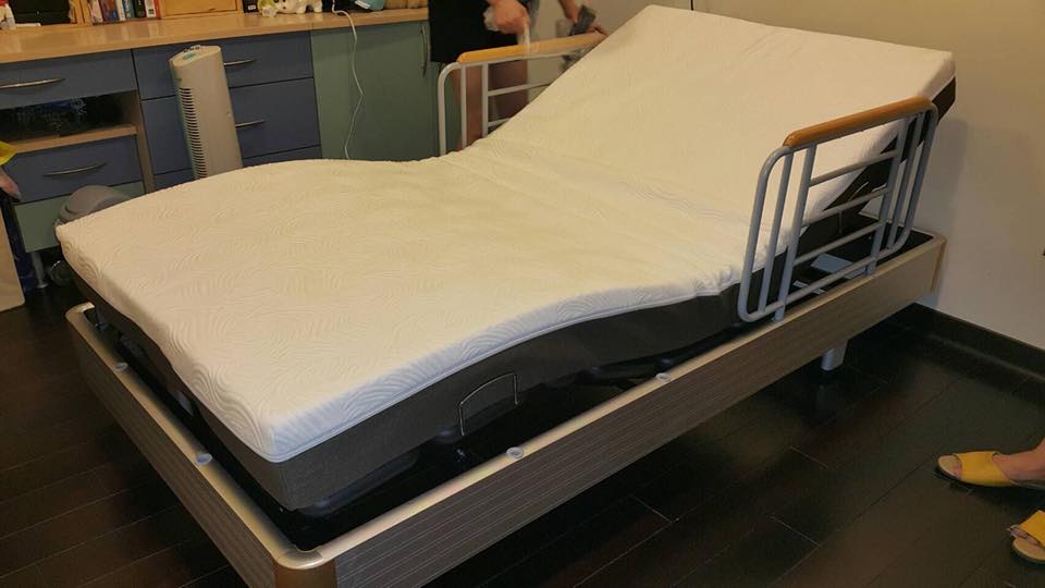 選定GM09S2多功能床型 搭配雙面可以使用的床墊