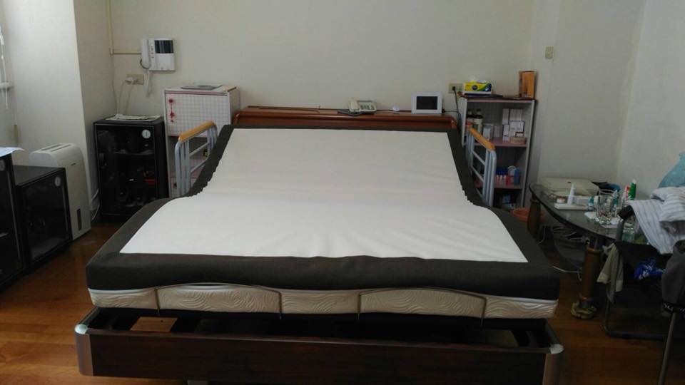 吳爸爸習慣1個人睡大床 選訂GM09D1鋁合金床框5呎雙人床